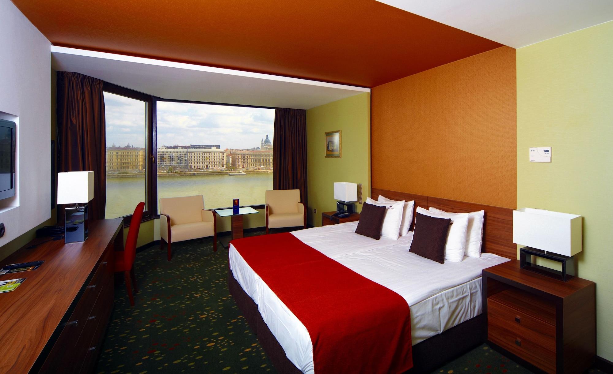 Boutique Victoria Szálloda 4*